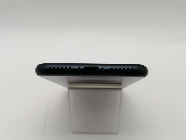 【中古】Apple 楽天モバイル 【SIMフリー】 iPhone SE（第3世代） 64GB ミッドナイト MMYC3J/A【OSU301】保証期間１ヶ月【ランクA】_4