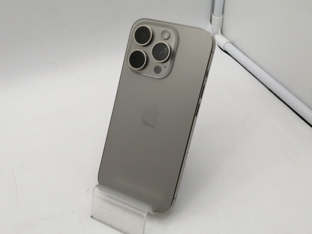 白ロム au SIMフリー Apple iPhone15 128GB iOS26.01 Black MTMH3J/A