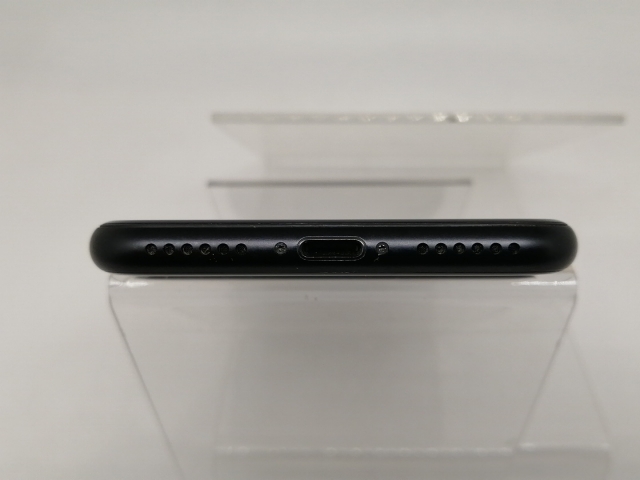 【中古】Apple docomo 【SIMロック解除済み】 iPhone SE（第2世代） 64GB ブラック MHGP3J/A（後期型番）【日本橋3】保証期間１ヶ月【ランクC】_4