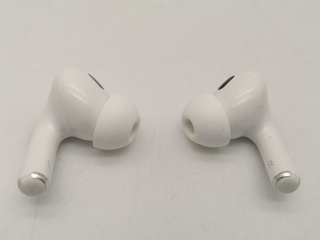 【中古】Apple AirPods Pro 第2世代（2022/Lightning） MQD83J/A【大阪本店】保証期間１ヶ月