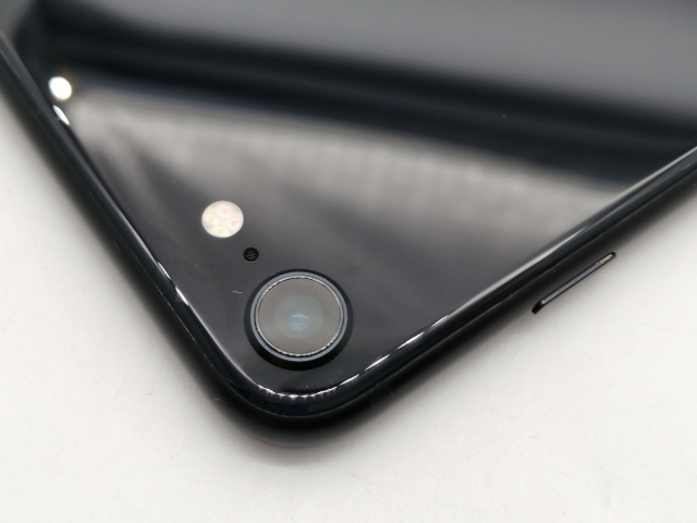 【中古】Apple docomo 【SIMフリー】 iPhone SE（第3世代） 64GB ミッドナイト MMYC3J/A【OSU301】保証期間１ヶ月【ランクB】_6