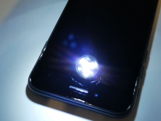 【中古】Apple docomo 【SIMフリー】 iPhone SE（第3世代） 64GB ミッドナイト MMYC3J/A【OSU301】保証期間１ヶ月【ランクB】_8