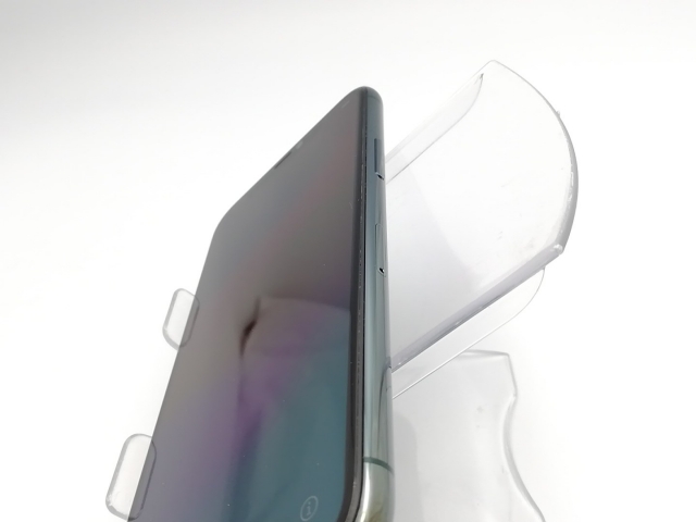 【中古】Apple au 【SIMロック解除済み】 iPhone 11 Pro 256GB ミッドナイトグリーン MWCC2J/A【ECセンター】保証期間１ヶ月【ランクB】_3