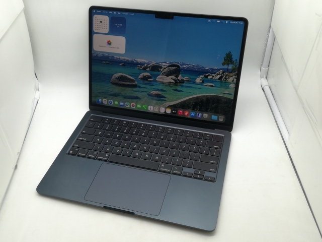 【中古】Apple MacBook Air 13インチ CTO (M22022) ミッドナイト M2(CPU:8C/GPU:8C)/16G/256G/30W AC【OSU301】保証期間１ヶ月【ランクA】
