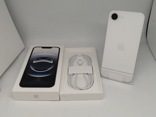 【未使用】Apple docomo 【SIMフリー】iPhone 16e 128GB ホワイト MD1R4J/A【OSU301】保証期間３ヶ月_3