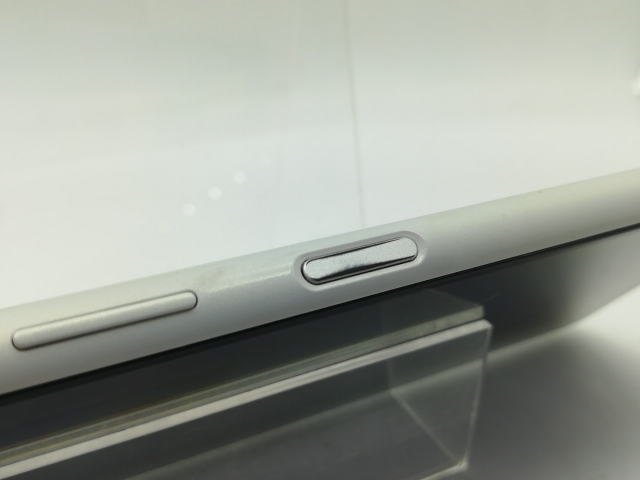 【中古】SONY au 【SIMロック解除済み】 Xperia 10 II ホワイト 4GB 64GB SOV43【OSU301】保証期間１ヶ月【ランクB】_3
