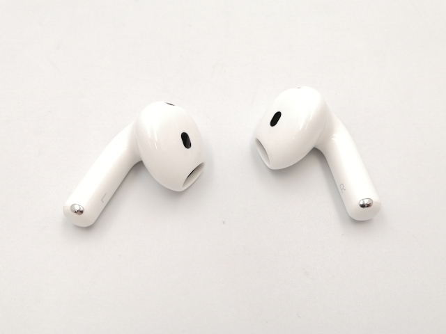 【中古】Apple AirPods 4 MXP63J/A【三宮センター】保証期間１ヶ月