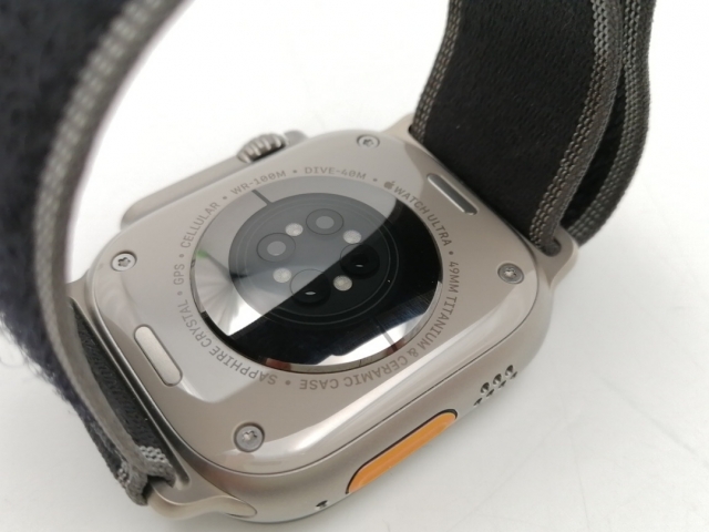 【中古】Apple Apple Watch Ultra3 49mm Cellular ナチュラルチタニウムケース/ブラックチャコールナチュラルチタニウムトレイルループ (S/M)【ECセンター】保証期間１ヶ月【ランクA】_5