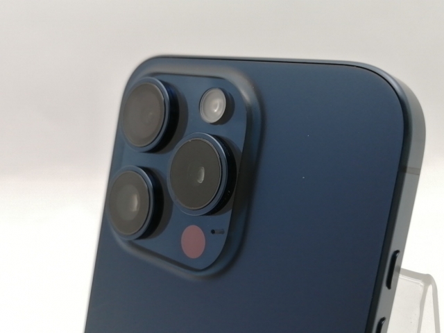 【中古】Apple SoftBank 【SIMフリー】 iPhone 15 Pro 256GB ブルーチタニウム MTUG3J/A【ECセンター】保証期間１ヶ月【ランクB】_6