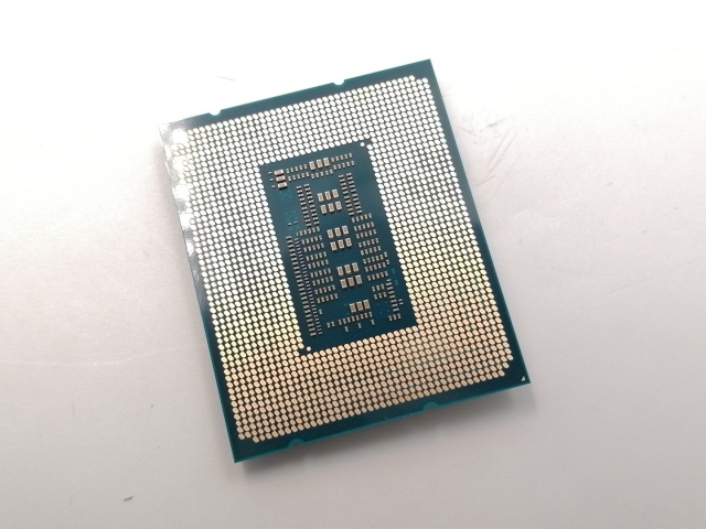 【中古】Intel Core i7-14700K(3.4GHz) Box LGA1700/20C(P:8C/E:12C)/28T/L3 33M/UHD 770/PBP125W【ECセンター】保証期間１週間_1