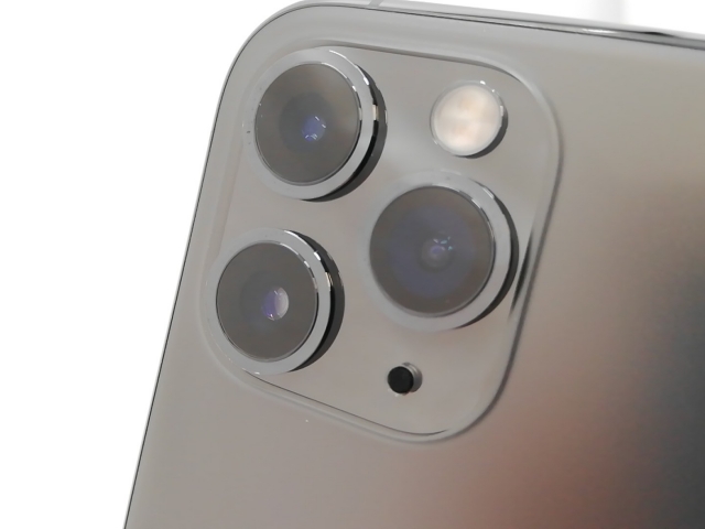 中古】Apple iPhone 11 Pro Max 64GB スペースグレイ （海外版