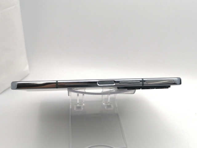 【中古】SAMSUNG docomo 【SIMフリー】 Galaxy Z Fold4 12GB 256GB SC-55C グレイグリーン【ECセンター】保証期間１ヶ月【ランクB】_3