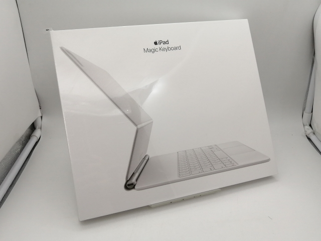 【未使用】Apple Magic Keyboard 日本語（JIS） ホワイト iPad Pro 12.9インチ（第3/第4/第5/第6世代）用 MJQL3J/A【なんば】保証期間１週間 18,886円