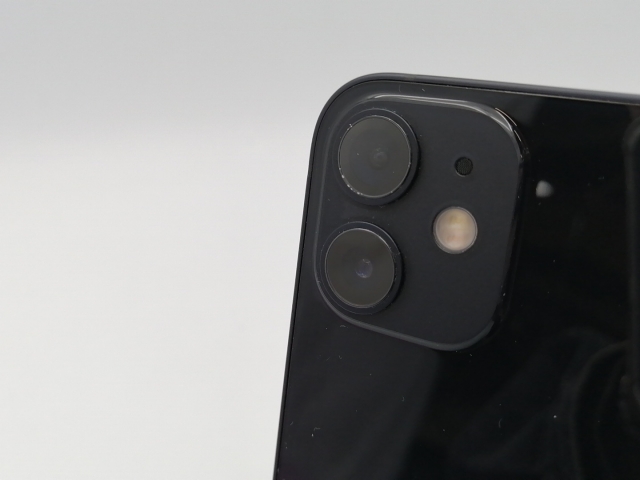 中古】Apple au 【SIMロックあり】 iPhone 12 mini 64GB ブラック 中古】Apple au 【SIMロックあり】 iPhone 12 mini 64GB ブラック