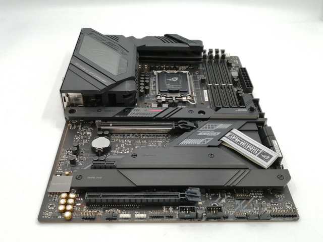 【中古】ASUS ROG STRIX Z690-F GAMING WIFI Z690(DDR5)/LGA1700/2.5GbitLAN/Wi-Fi6E(ax)+BT5.2【ECセンター】保証期間１週間の通販は