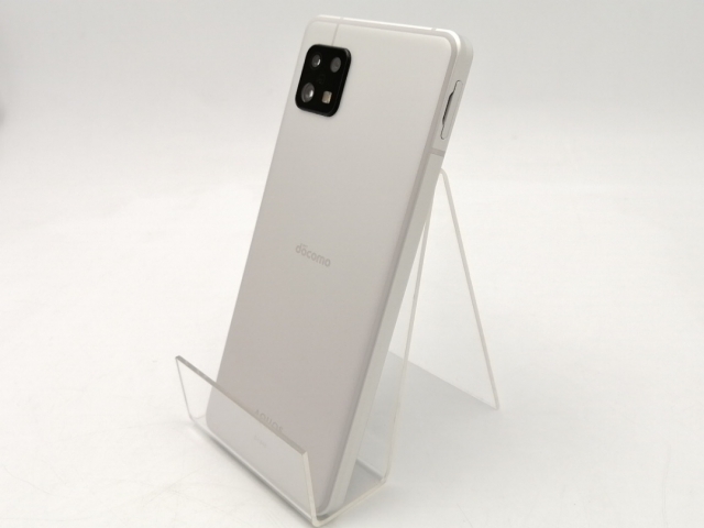 【中古】SHARP docomo 【SIMフリー】 AQUOS sense6 シルバー 4GB 64GB SH-54B【ECセンター】保証期間１ヶ月【ランクB】