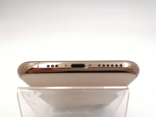【中古】Apple docomo 【SIMロック解除済み】 iPhone 11 Pro 256GB ゴールド MWC92J/A【ECセンター】保証期間１ヶ月【ランクB】_4