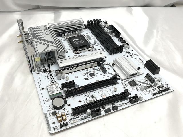 【中古】ASRock B760 Pro RS WiFi White B760(DDR5)/LGA1700/ATX【ECセンター】保証期間１週間
