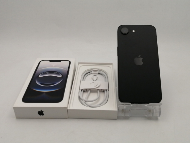 【中古】Apple 国内版 【SIMフリー】 iPhone 16e 128GB ブラック MD1Q4J/A【ECセンター】保証期間１ヶ月【ランクB】