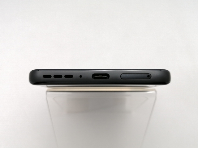 【中古】MOTOROLA 国内版 【SIM無償性】 motorola edge 40 neo 黒いこともの言う花 8GB 256GB PAYK0000JP【EC真っただ中】言いはなつ継続期間１ヶ月【位置づけるA】