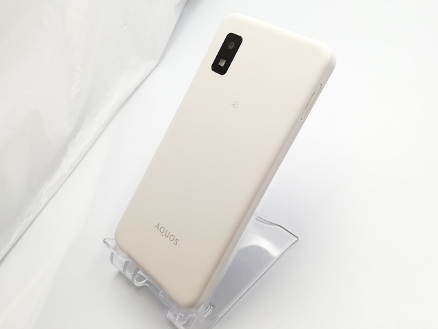 SHARP AQUOS wish3 SH-M25 ホワイト SHARP シャープ 5.7型SIMフリー