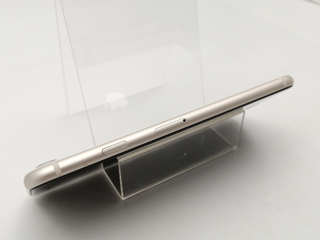 【中古】Apple au 【SIMフリー】 iPhone SE（第3世代） 128GB スターライト MMYG3J/A【ECセンター】保証期間１ヶ月【ランクA】_3