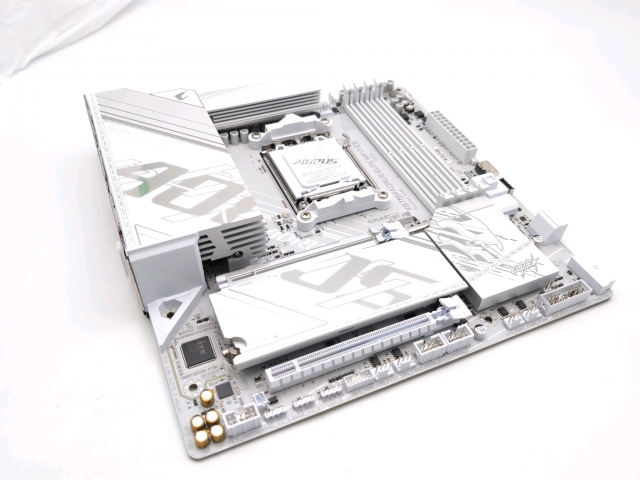 【中古】GIGABYTE X870M A ELITE WF7 ICE X870/AM5/MicroATX【ECセンター】保証期間１週間
