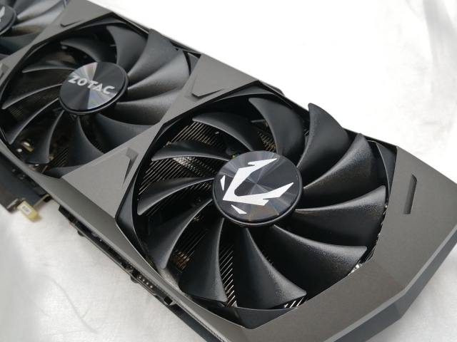 【中古】ZOTAC GAMING GeForce RTX 3080 Trinity OC（ZT-A30800J-10P） RTX3080/10GB(GDDR6X)/PCI-E【EC真っただ中】言いはなつ継続期間１週