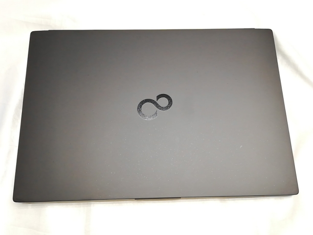 Windowsノート本体 FUJITSU LIFEBOOK U9413/NX 16GB i7-1370P Fujitsu LifeBook U9413, U9413/RX - Specs, Tests, and Prices