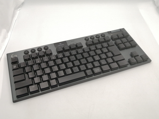 【中古】Logicool G913 TKL LIGHTSPEED Wireless RGB Mechanical Gaming Keyboard-Tactile G913-TKL-TCBK [カーボン(ブラック)]【ECセンター】保証期間１週間