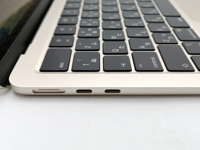 【中古】Apple MacBook Air 13インチ M2(CPU:8C/GPU:10C) 8GB/512GB スターライト MLY23J/A (M2,2022)【ECセンター】保証期間１ヶ月【ランクB】_2