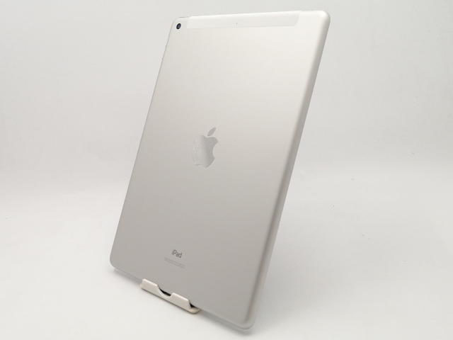 【中古】Apple au 【SIMロック解除済み】 iPad（第8世代/2020） 32GB シルバー MYMJ2J/A【ECセンター】保証期間１ヶ月【ランクA】