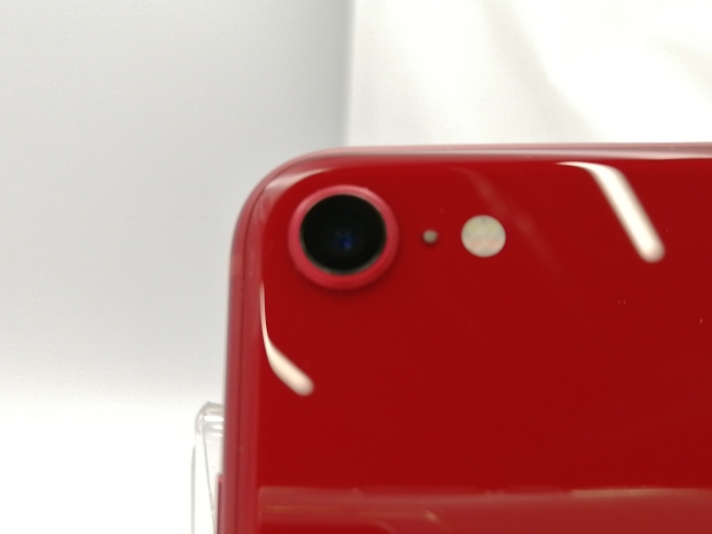 【中古】Apple docomo 【SIMフリー】 iPhone SE（第3世代） 128GB (PRODUCT)RED MMYH3J/A【ECセンター】保証期間１ヶ月【ランクB】