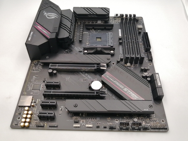 【中古】ASUS ROG STRIX B550-F GAMING B550/AM4/2.5GbitLAN/ATX【ECセンター】保証期間１週間 10,485円