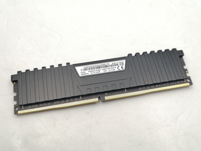 【中古】DDR4 16GB PC4-21300(DDR4-2666)【デスクトップPC用】【ECセンター】保証期間１週間