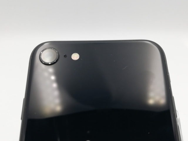 中古】Apple au 【SIMフリー】 iPhone SE（第3世代） 64GB 