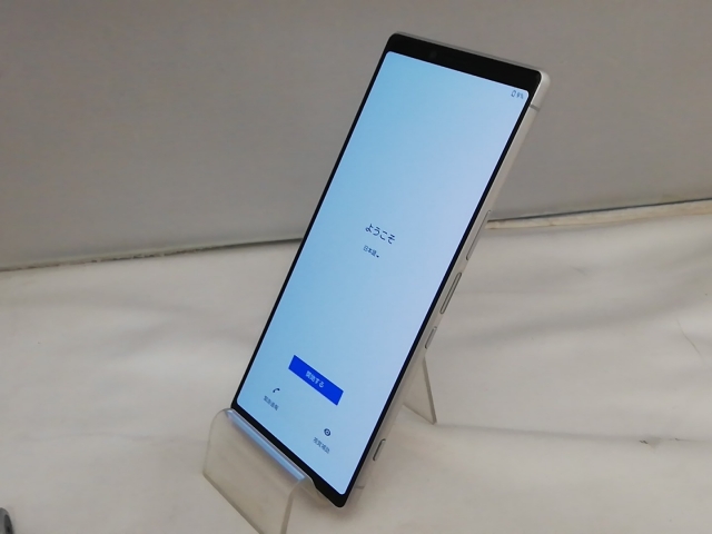 Xperia 1 au simロック解除済 利用制限○ SOV40 ケース付 未使用