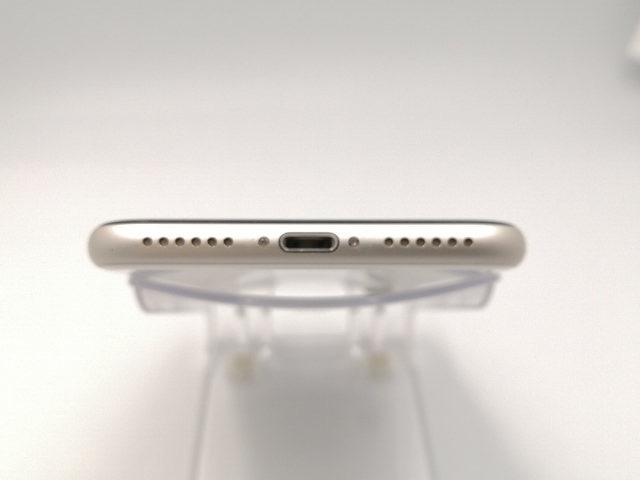 【中古】Apple au 【SIMフリー】 iPhone SE（第3世代） 64GB スターライト MMYD3J/A【ECセンター】保証期間１ヶ月【ランクB】_2
