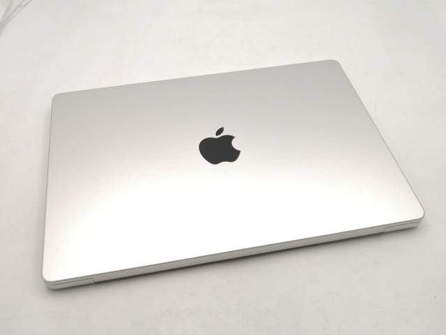 【中古】Apple MacBook Pro 14インチ M5 Max(CPU:18C/GPU:32C) 36GB/2TB シルバー MGDQ4J/A (14インチ,M5 Max)【ECセンター】保証期間１ヶ月【ランクA】 269,541円