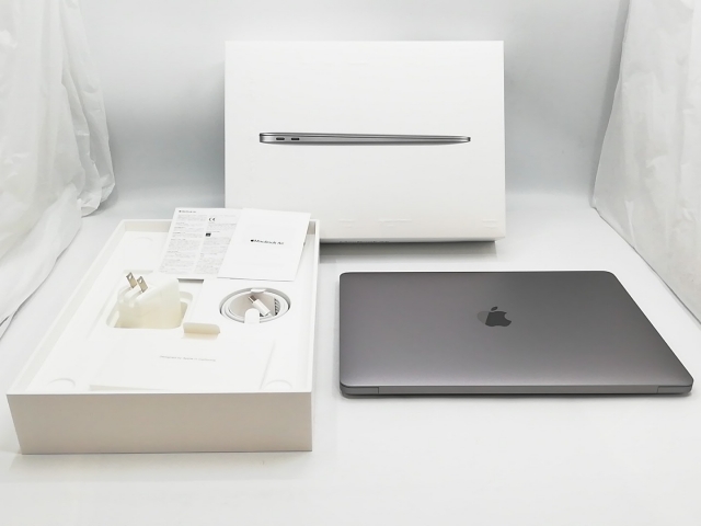 MacBookAir M1 8GB 256GB 美品 超美品】Apple MacBook Air M1 ＆ ちぎれ Magic Mouse