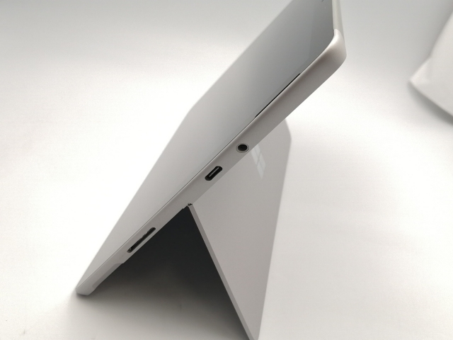 【中古】Microsoft Surface Go2 【Pentium Gold 4425Y 4G 64G(Flash)】 STV-00012【ECセンター】保証期間１ヶ月【ランクA】_4