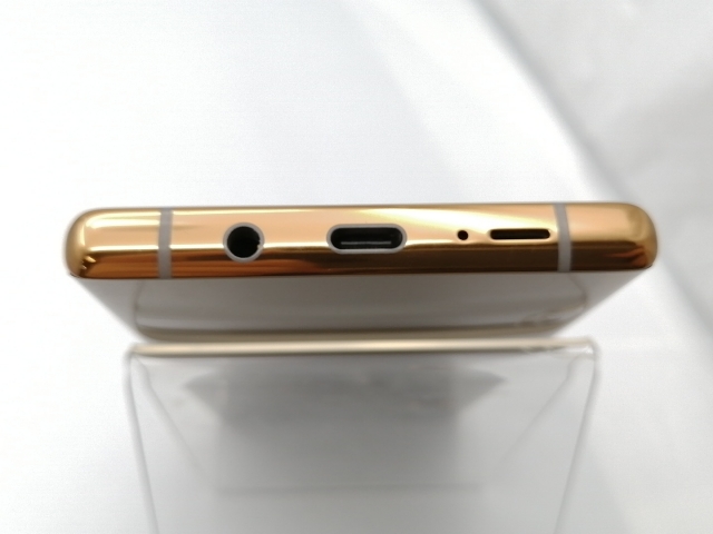 中古】Fujitsu docomo 【SIMロック解除済み】 arrows NX9 ゴールド 8GB