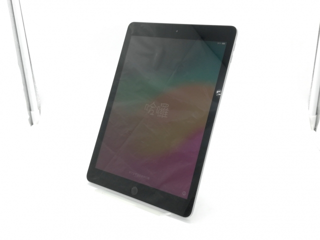 タブレット iPad 第6世代 32GB Wi-Fi + Cellular スペースグレイ