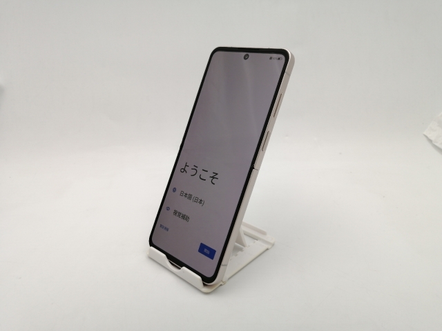 中古】ZTE ymobile 【SIMフリー】 Libero Flip 6GB 128GB ゴールド