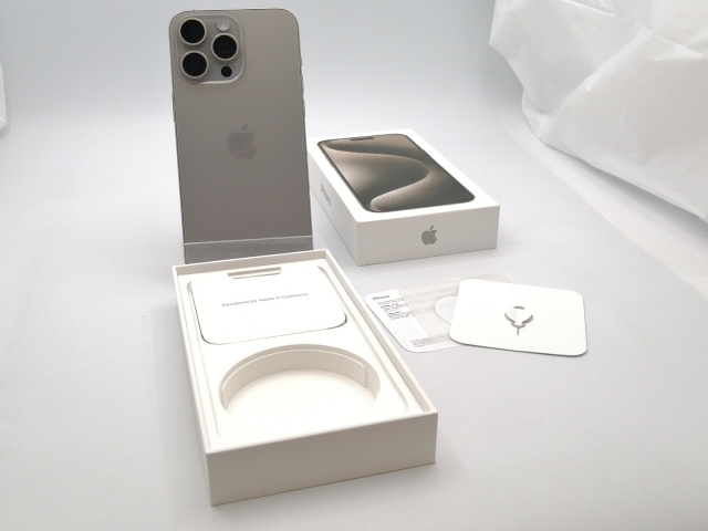 【中古】Apple au 【SIMフリー】 iPhone 15 Pro Max 256GB ナチュラルチタニウム MU6R3J/A【ECセンター】保証期間１ヶ月【ランクA】_7