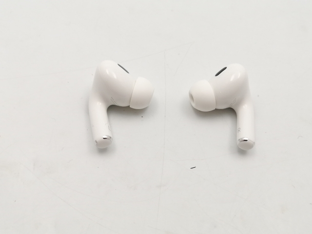 【美品・正規品】Apple AirPods Pro 第2世代 Lightning 中古】Apple AirPods Pro 第2世代（2022/Lightning） MQD83J/A【EC