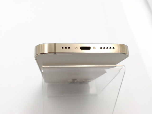 【中古】Apple docomo 【SIMフリー】 iPhone 13 Pro 128GB ゴールド MLUH3J/A【ECセンター】保証期間１ヶ月【ランクB】_4