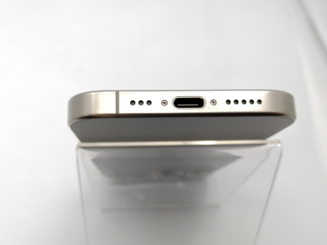 【中古】Apple 国内版 【SIMフリー】 iPhone 15 Pro 128GB ナチュラルチタニウム MTU93J/A【ECセンター】保証期間１ヶ月【ランクB】_4