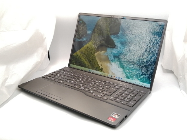 【中古】Fujitsu LIFEBOOK AH AH53/J3 FMVA53J3B ブライトブラック【R7-7735U 16G 512G(SSD) BDマルチ WiFi 16LCD】【ECセンター】保証期間１ヶ月【ランクA】