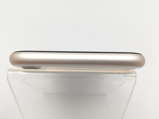 【中古】Apple 国内版 【SIM無償性】 iPhone SE（第3時人） 64GB はやりっ子ともし火 MMYD3J/A【EC真っただ中】言いはなつ継続期間１ヶ月【位置づけるC】
